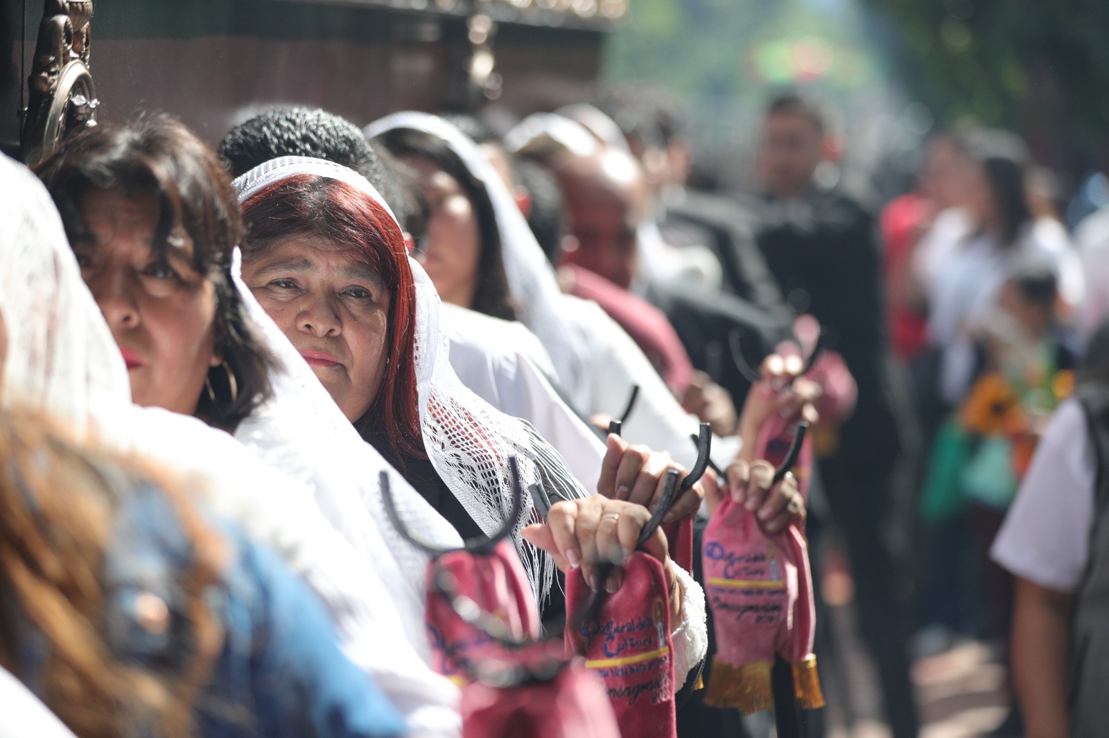 Imagen consagrada de la Virgen de Guadalupe recorre Guajitos durante 36 horas de rezado 