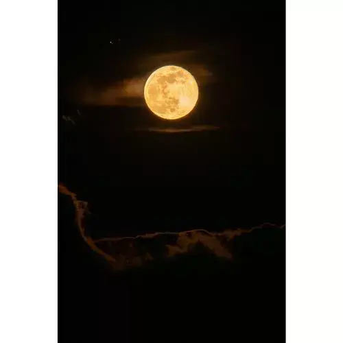 Luna Fría en los Eventos astronómicos de diciembre 2025 en Guatemala