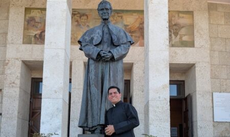 Celebrando a San Juan Bosco: Un legado inspirador para el bienestar juvenil en el mundo actual