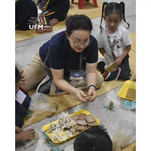 Voluntarios del Museo Popol Vuh en Guatemala 2026