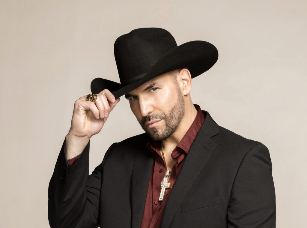 Rafael Amaya se adentra en la vida de El Chapo a través de Emma Coronel en nueva serie.