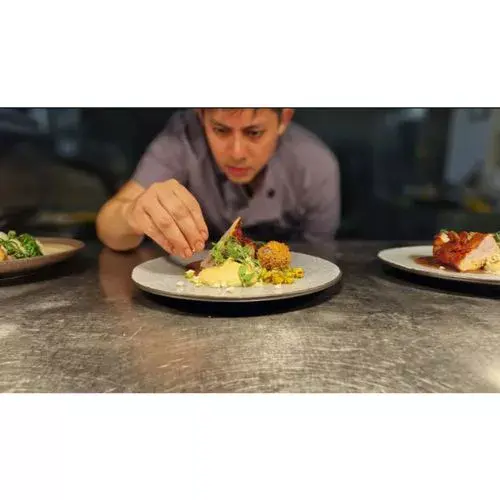 Chef guatemalteco en MasterChef Reino Unido