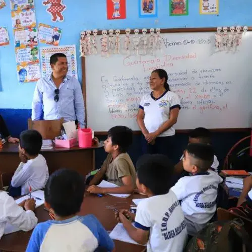 Congreso aprueba Decreto 4-2026 restablece carrera de magisterio en Guatemala