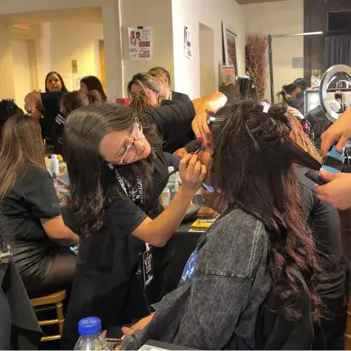 Maquillistas guatemaltecas en New York Fashion Week 2026