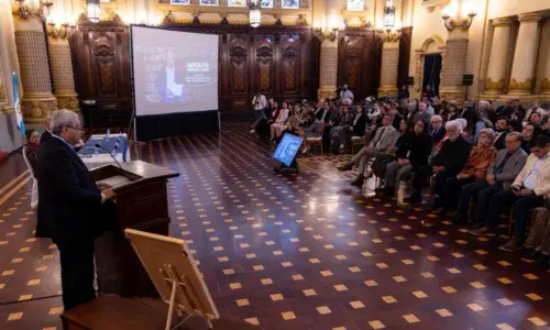 Premio Nacional Literatura 2025 Méndez Vides ceremonia