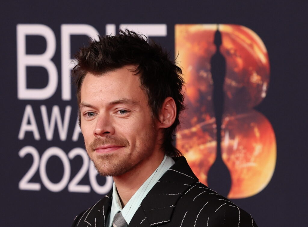 Harry Styles Deslumbra en Manchester: Su Concierto Exclusivo Llega a Netflix el 8 de Marzo