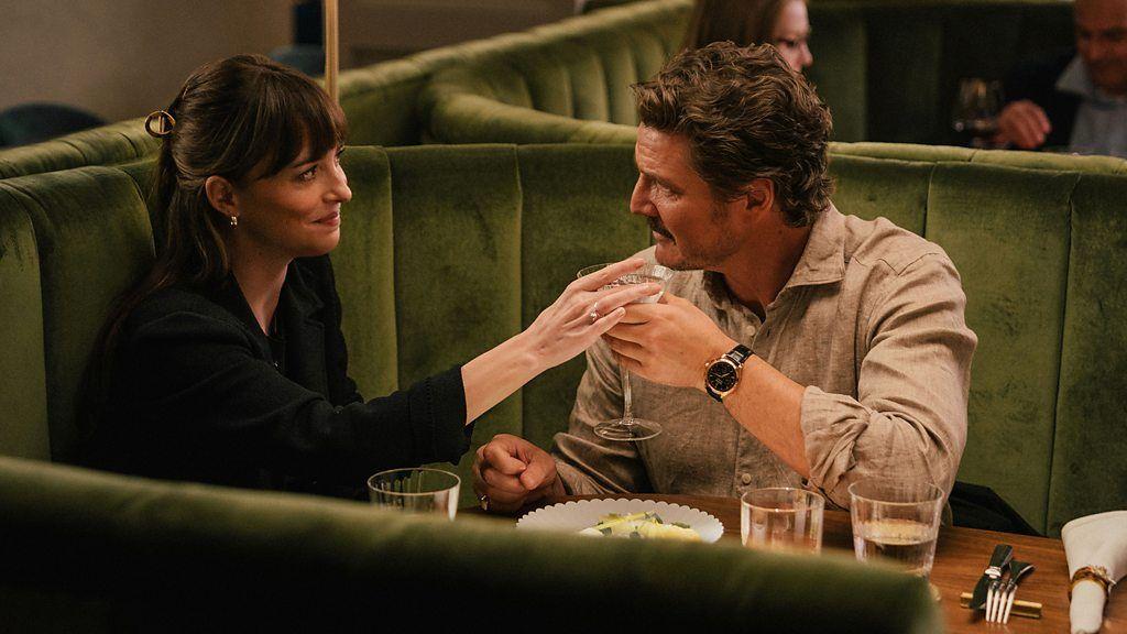 Una escena de Materialists