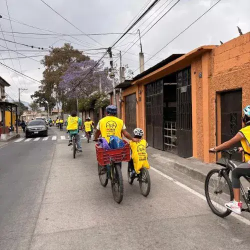 BiciBus en Guatemala impulsa la movilidad sostenible en estudiantes