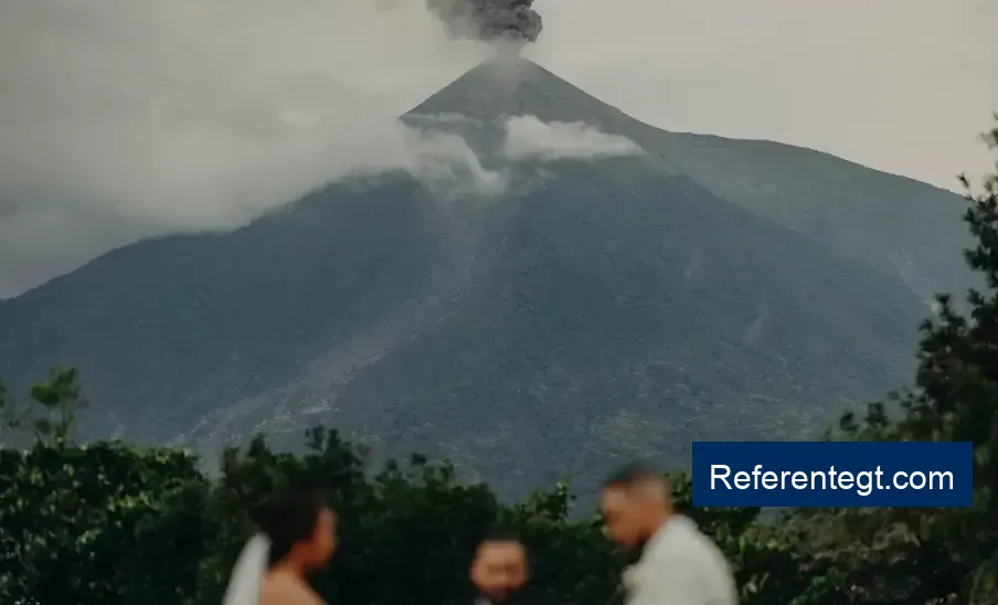 Manuel Aldana triunfa en MyWed Awards 2025 con dos impresionantes fotografías galardonadas.