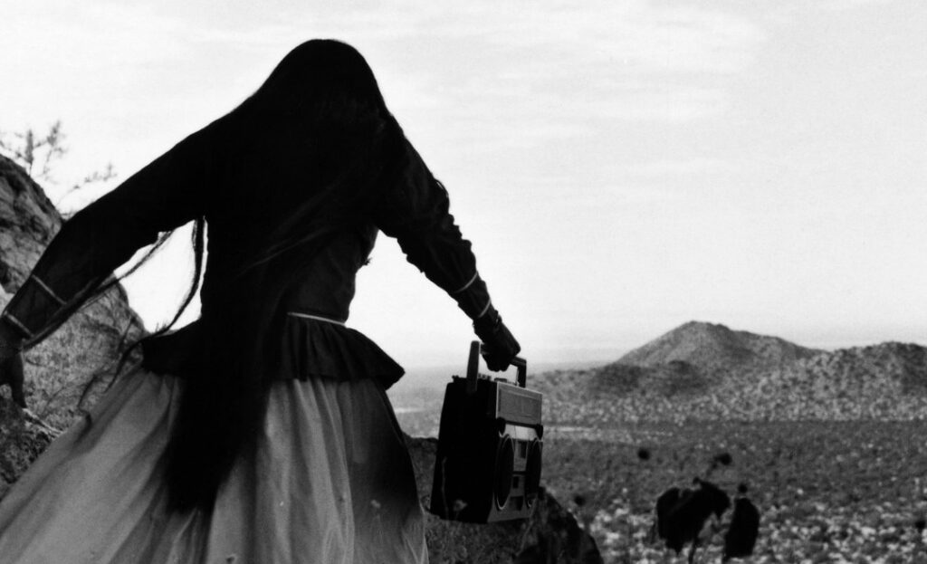 Descubre la Impactante Exposición Fotográfica de Graciela Iturbide en Guatemala: Fechas y Horarios Clave