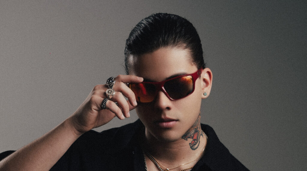 Sebas Bárcenas Lanza ‘Hoy Me Escojo a Mí’: Un Himno Poderoso al Amor Propio