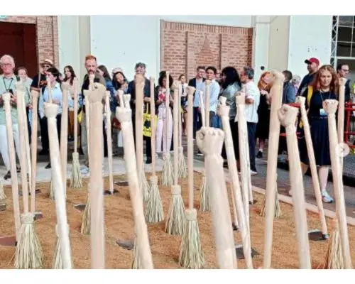 Guatemalteco Angel Poyon en la Bienal de Sídney 2026