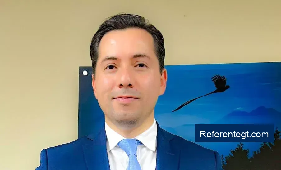 Guatemalteco se une a la red internacional de turismo religioso, promoviendo la fe y la cultura.