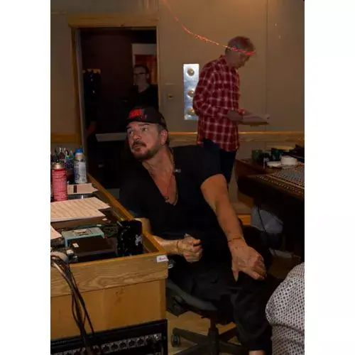 Ricardo Arjona anunció que trabaja en un nuevo disco