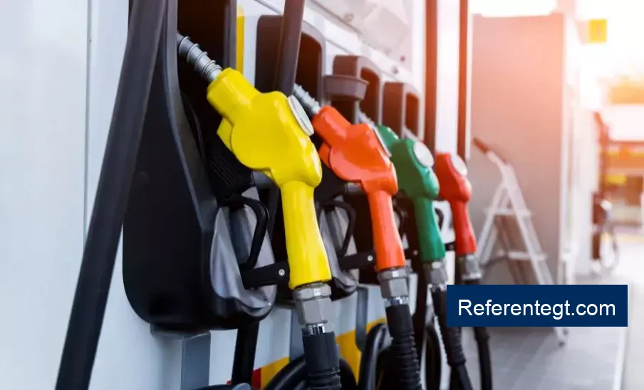 Guatemala implementa subsidios de 5 y 10 quetzales para aliviar el costo de la gasolina.