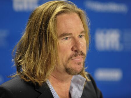 La hija de Val Kilmer respalda la IA para traer de vuelta a su padre en el cine.