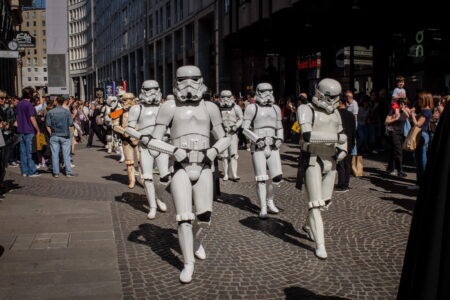 Descubre el Origen del Día de Star Wars: ¿Por qué Celebramos el 4 de Mayo?