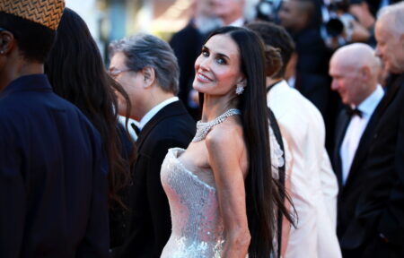 Demi Moore sorprende en Cannes 2026: su impactante transformación física causa furor en redes sociales.