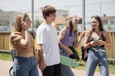 Descubre los Impactantes Beneficios de Desconectar a los Estudiantes del Móvil Durante 21 Días