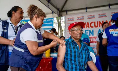 Aplicarán más de 300 mil vacunas en Guatemala 2026