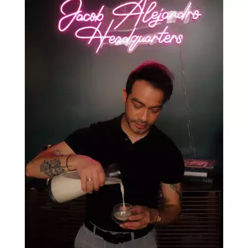 Barista Alejandro Griffin-Diaz participa en el London Coffee Masters 2026