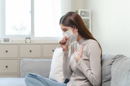 Reinfecciones por Covid: Consecuencias duraderas y el papel crucial de la vacunación.