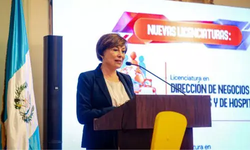 Licenciatura en Dirección de Negocios Turísticos y de Hospitalidad Landívar