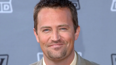 Reveladora carta de la madre de Matthew Perry: detalles impactantes sobre su asistente y las drogas