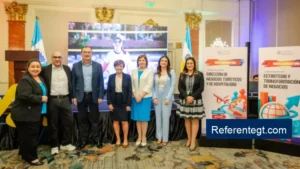 Universidad Rafael Landívar lanza emocionantes nuevas licenciaturas en turismo y negocios para 2023.