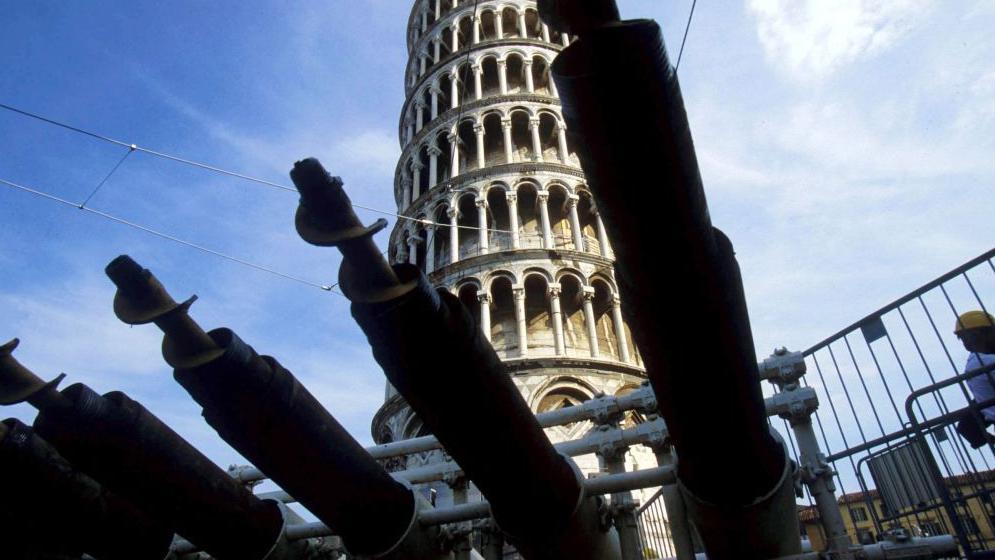 Obras en Pisa