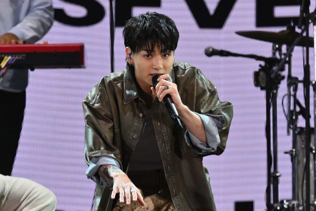 Fanática de BTS enfrenta condena por acosar a Jungkook y hostigar su hogar repetidamente
