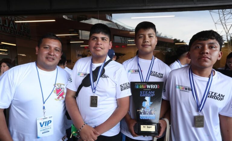 Seis equipos de Guatemala logran clasificar a la Olimpiada Mundial de Robótica en Puerto Rico