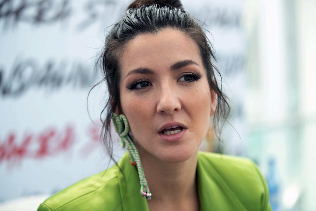 Eréndira Ibarra comparte su dolor tras la pérdida de seres queridos en los terremotos venezolanos.