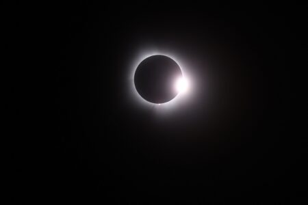 Guía Completa del Eclipse Solar Total 2026: Mapa, Horarios y Transmisión en Vivo