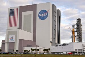 NASA intensifica esfuerzos para salvar el telescopio espacial Swift de su inminente caída a la Tierra