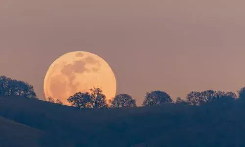 Cuándo observar la Luna llena del Ciervo en julio 2026 en Guatemala