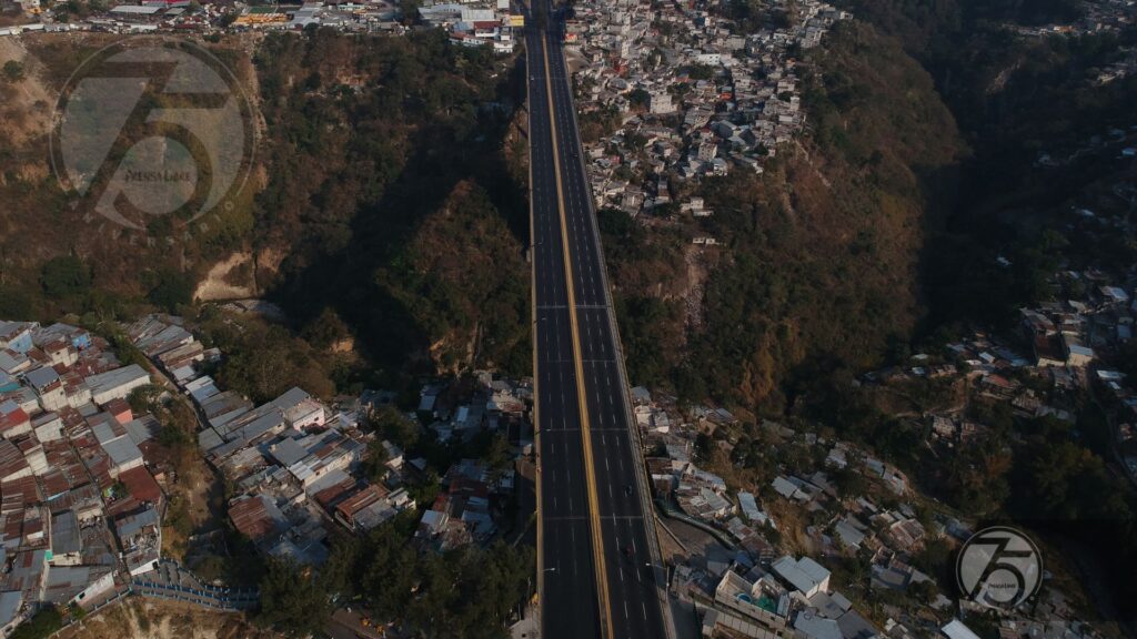 El 26 de junio de 1974: Inauguración del icónico Puente El Incienso y Anillo Periférico