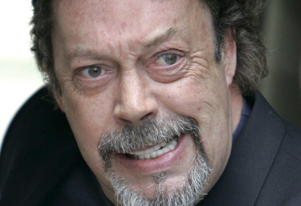 Descubre la escalofriante interpretación de Pennywise por Tim Curry en It