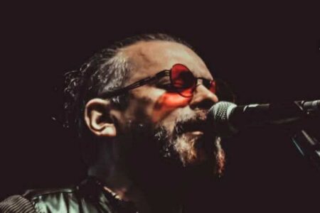 Descubre el Poder del Rock Argentino a Través de la Voz de Armando Pineda