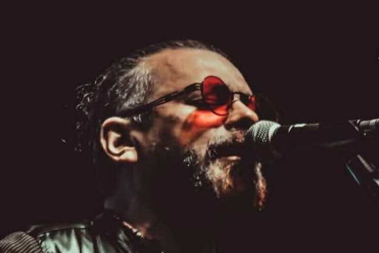 Descubre el Poder del Rock Argentino a Través de la Voz de Armando Pineda